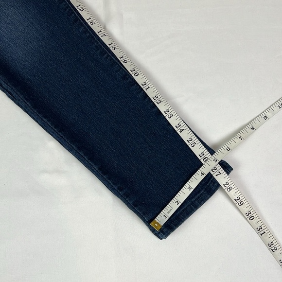 Democracy Women’s 8 Ab Technology Slimming Panels
Stretchy Skinny Leg Jean - Picture 9 of 9